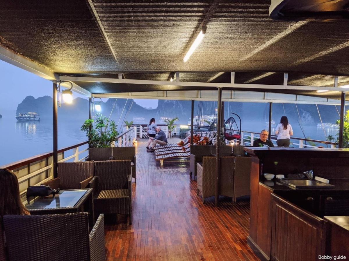 Le Journey Halong Bay Cruises Hotel ฮาลอง ภายนอก รูปภาพ