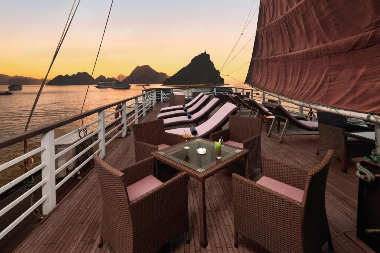 Le Journey Halong Bay Cruises Hotel ฮาลอง ภายนอก รูปภาพ