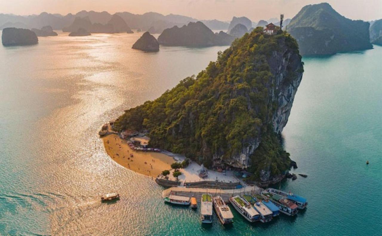 Le Journey Halong Bay Cruises Hotel ฮาลอง ภายนอก รูปภาพ