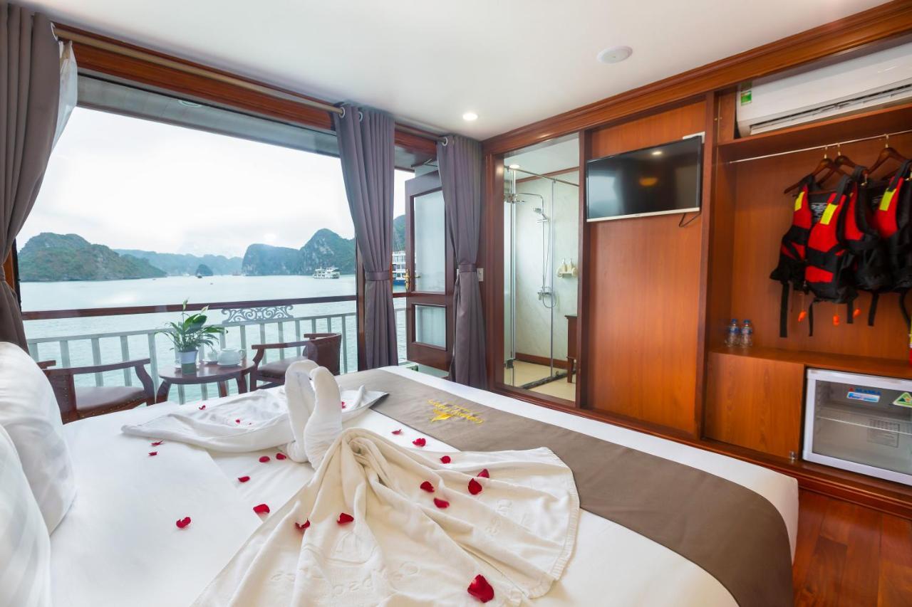 Le Journey Halong Bay Cruises Hotel ฮาลอง ภายนอก รูปภาพ